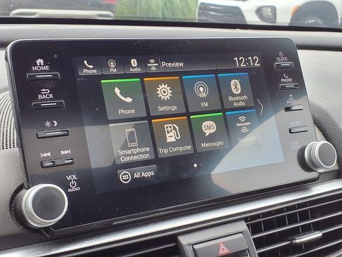Used 2018 Honda Accord EX image 17