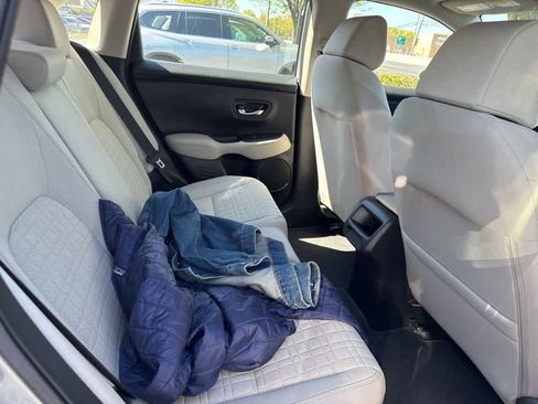 Used 2023 Honda HR-V LX image 18