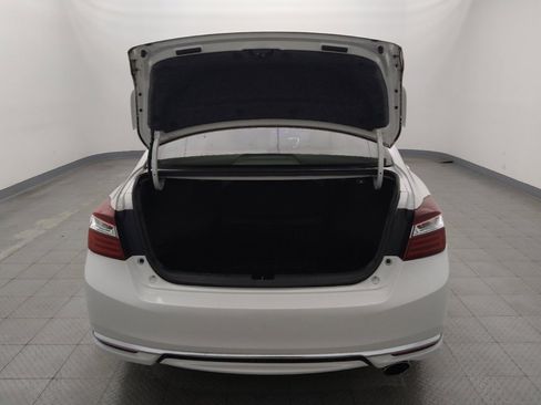 Used 2017 Honda Accord LX image 29