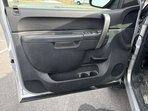 Used 2013 Chevrolet Silverado 2500 LT w/ Snow Plow Prep Package image 23