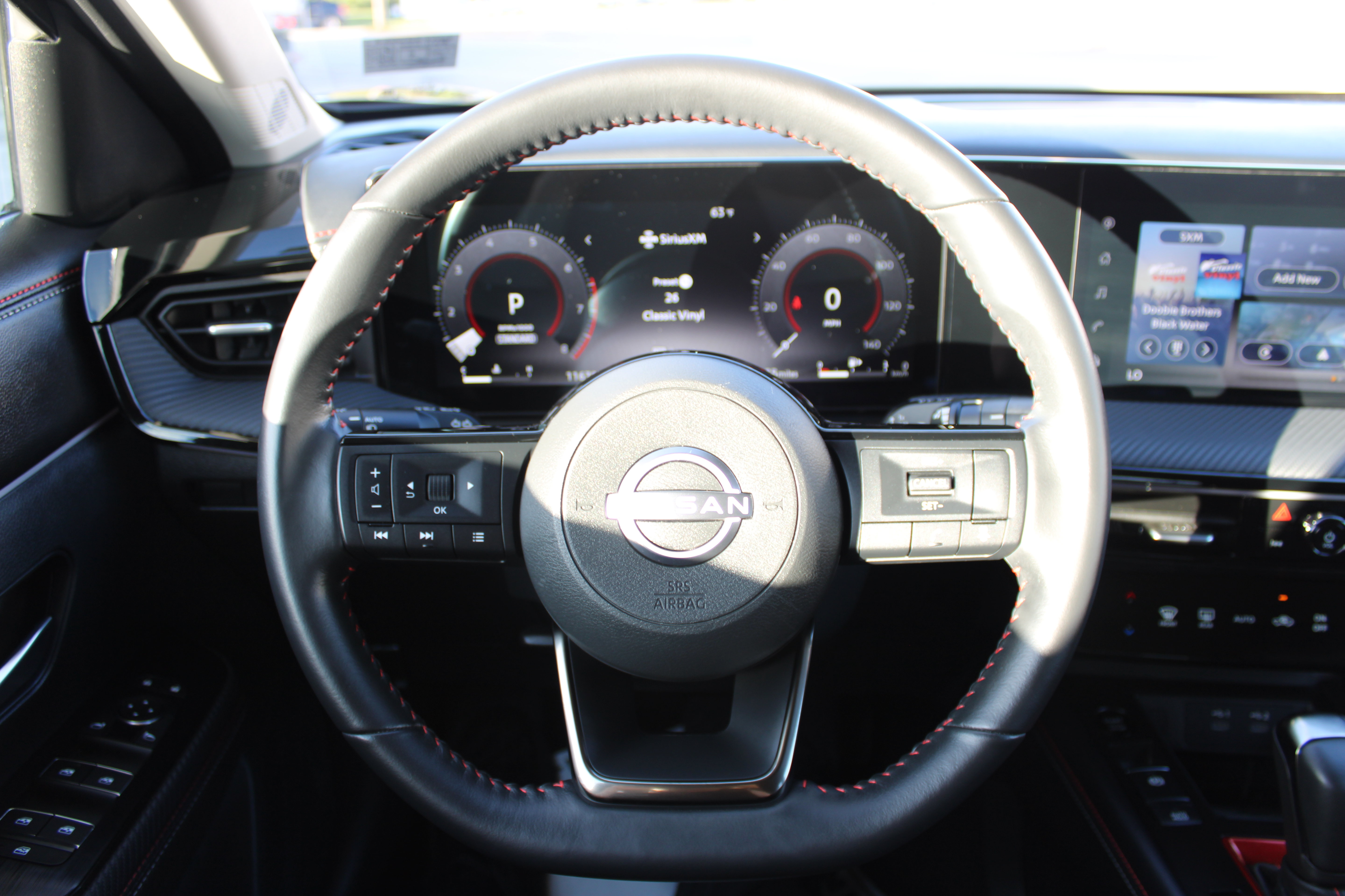 Certified 2025 Nissan Kicks SR w/ Illumination Package AWD/4WD image 19