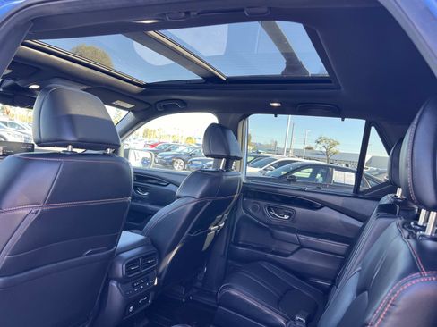 Used 2023 Honda Pilot TrailSport image 24