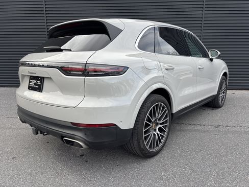 Used 2022 Porsche Cayenne image 5