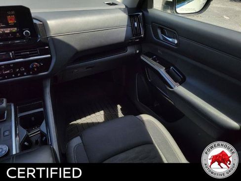 Used 2022 Nissan Pathfinder SV AWD/4WD image 20