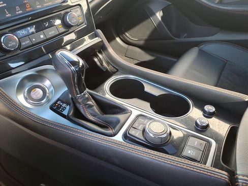 Used 2023 Nissan Maxima SR w/ Sport Mat Group image 11