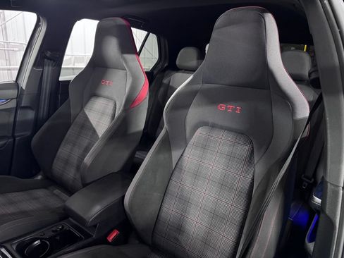 Used 2024 Volkswagen GTI SE FWD image 39