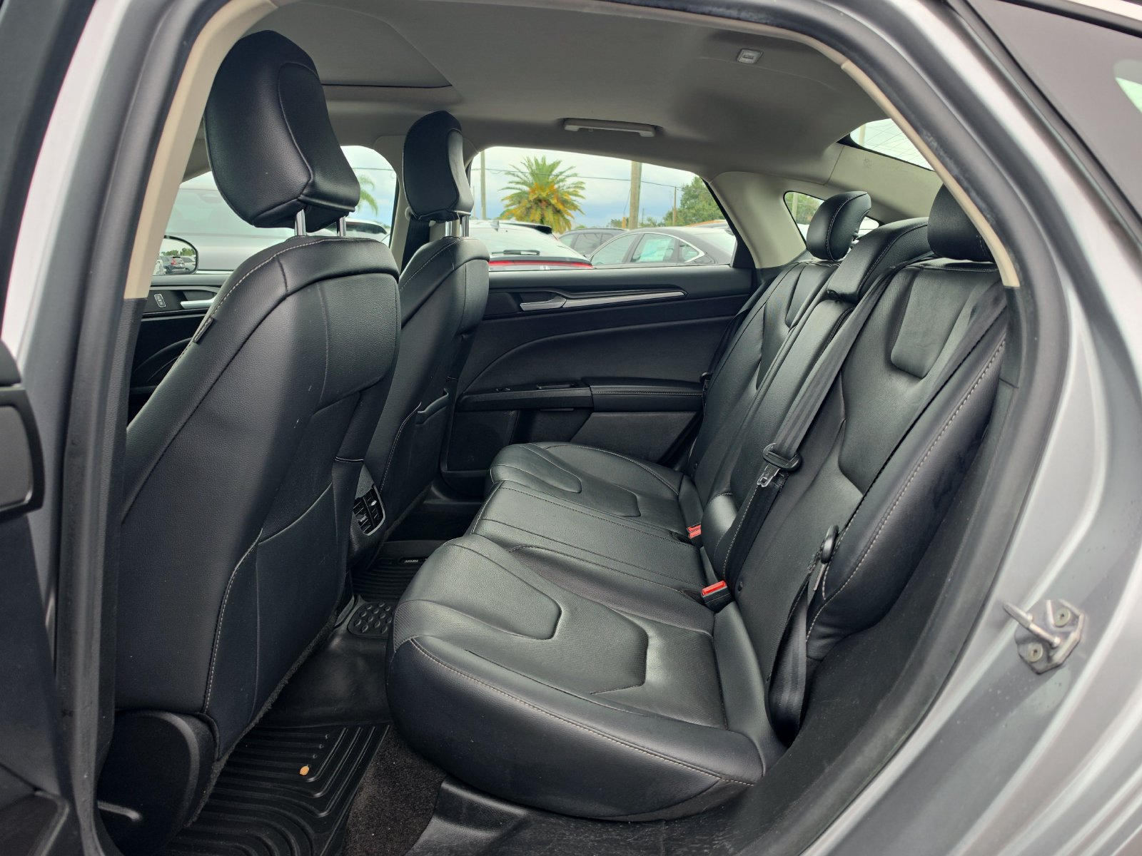 Used 2020 Ford Fusion Titanium AWD/4WD image 13