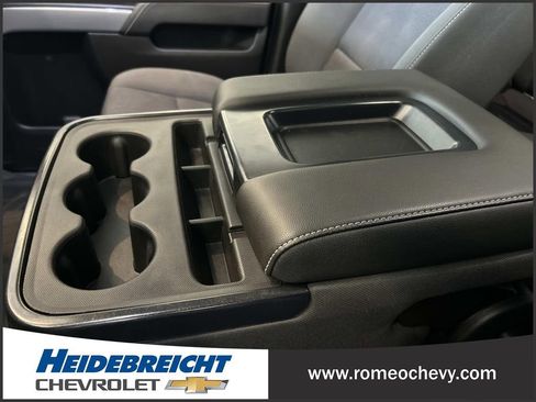 Used 2018 Chevrolet Silverado 1500 LT w/ All Star Edition AWD/4WD image 29