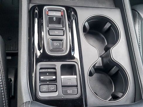 Used 2025 Honda Pilot EX-L image 13