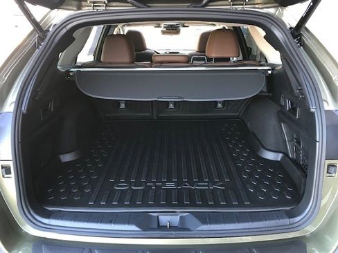 Certified 2025 Subaru Outback Touring XT image 10