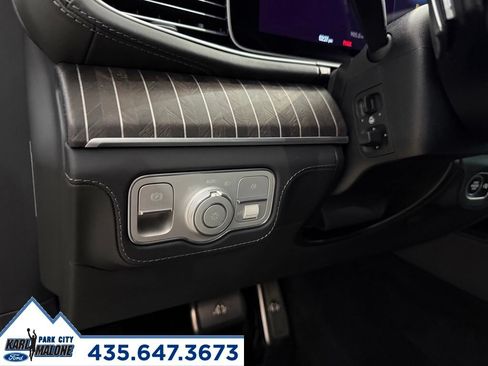 Used 2025 Mercedes-Benz Maybach GLS 600 4MATIC image 18