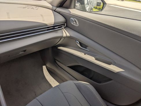 New 2025 Hyundai Elantra Sport image 14