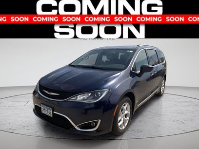 Used 2017 Chrysler Pacifica Touring-L Plus w/ Advanced Safetytec Group