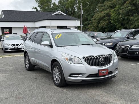 Used 2017 Buick Enclave Convenience FWD image 3