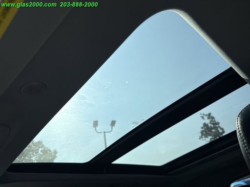 Used 2021 Ford Explorer Limited w/ Equipment Group 301A image 12