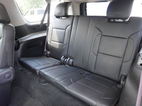 Used 2017 Chevrolet Suburban Premier AWD/4WD image 23