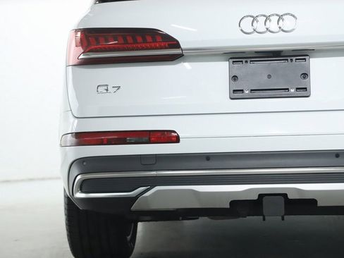 Used 2023 Audi Q7 2.0T Premium w/ Towing Package image 47
