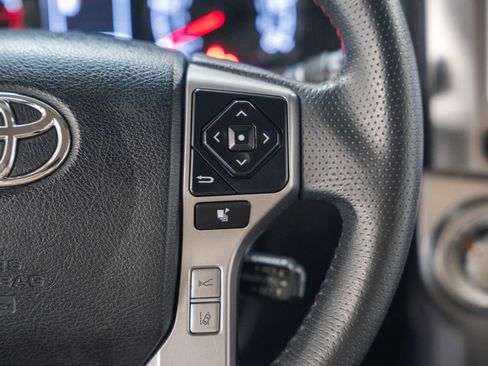 Used 2021 Toyota 4Runner SR5 AWD/4WD image 30