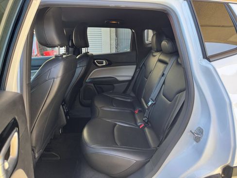 Used 2025 Jeep Compass Limited AWD/4WD image 27