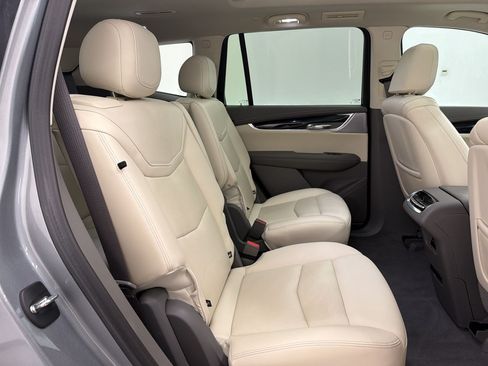 Used 2023 Cadillac XT6 Premium Luxury FWD image 30