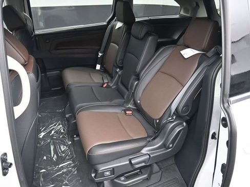 New 2026 Honda Odyssey Elite image 14
