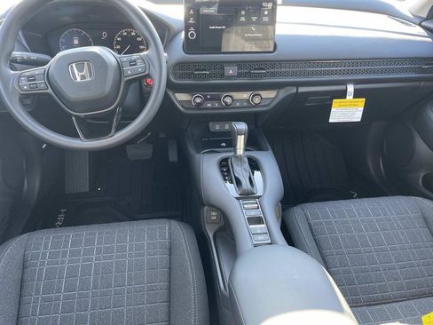 New 2026 Honda HR-V LX image 10