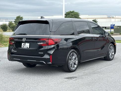 Used 2025 Honda Odyssey Touring image 25