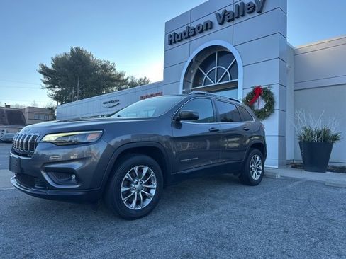 Used 2019 Jeep Cherokee Latitude Plus image 2