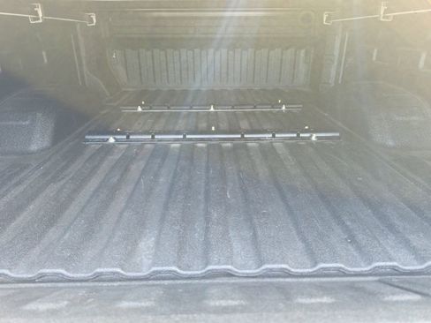 Used 2022 Chevrolet Silverado 2500 LTZ w/ LTZ Premium Package AWD/4WD image 8