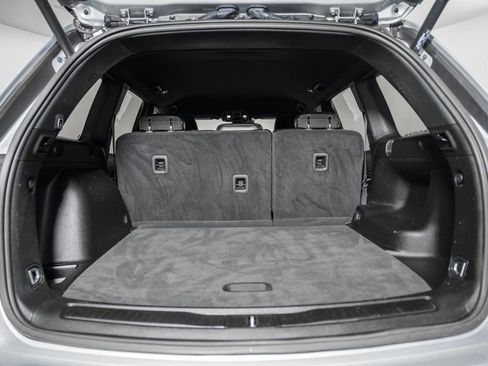 Used 2024 Jeep Grand Cherokee Altitude image 10