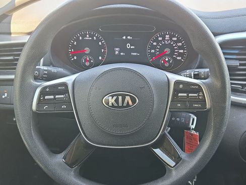 Used 2019 Kia Sorento FWD image 21