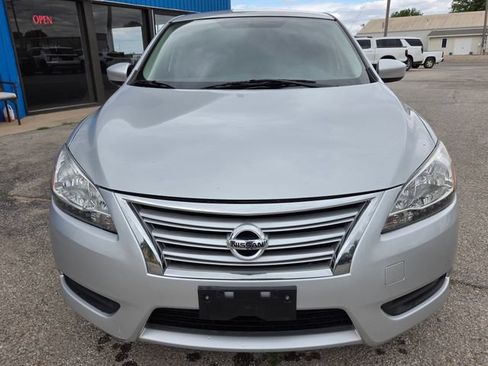 Used 2014 Nissan Sentra SV FWD image 2