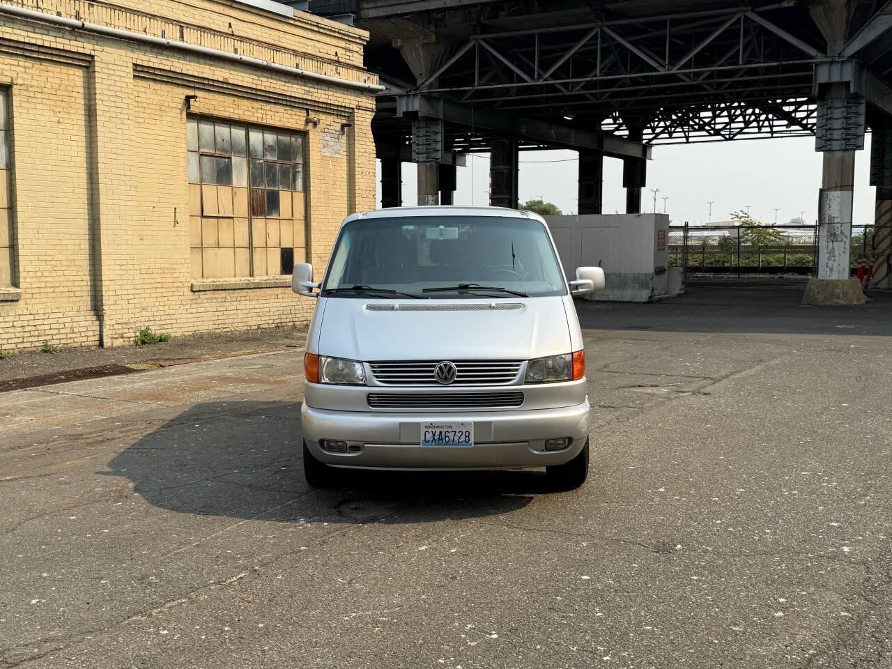 Used 2003 Volkswagen Eurovan MV FWD image 34