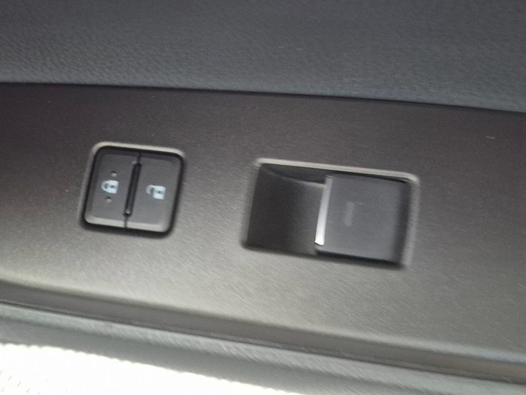 Used 2021 Toyota Camry XSE w/ Navigation Upgrade Package FWD image 34