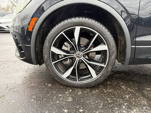 Used 2022 Volkswagen Tiguan SEL R-Line image 35