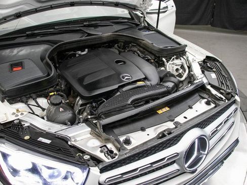 Used 2022 Mercedes-Benz GLC 300 4MATIC image 31
