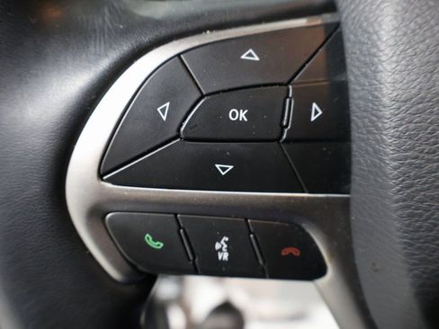 Certified 2021 Jeep Grand Cherokee Limited w/ Luxury Group II image 39