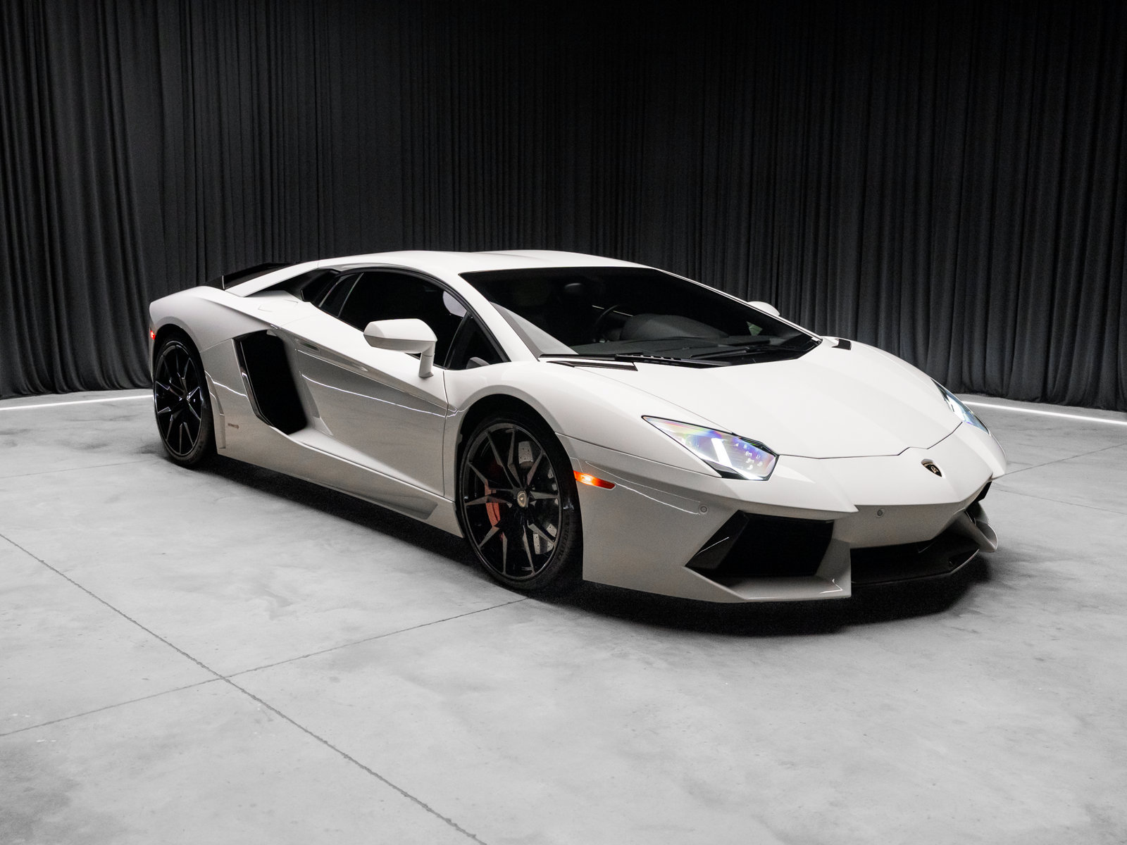 Used 2014 Lamborghini Aventador LP 700-4 AWD/4WD image 11