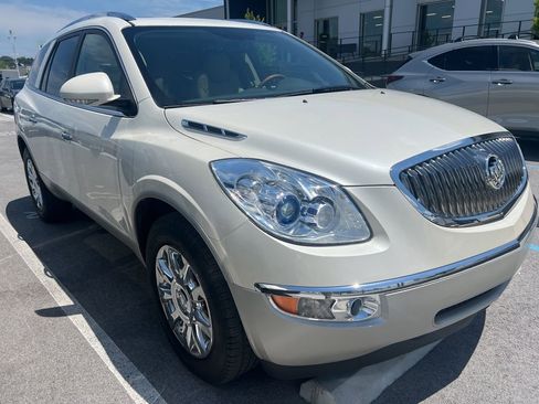Used 2012 Buick Enclave Leather FWD image 2