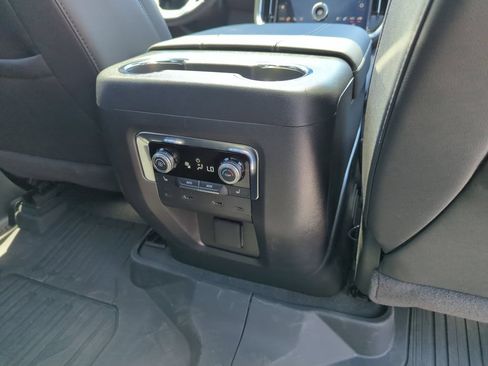 New 2026 GMC Yukon Elevation w/ Elevation Premium Package AWD/4WD image 37
