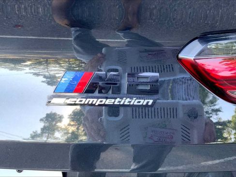 Used 2022 BMW M8 Competition AWD/4WD image 17