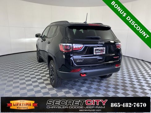 New 2026 Jeep Compass Trailhawk image 5