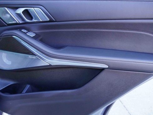 Certified 2025 BMW X7 M60i image 34