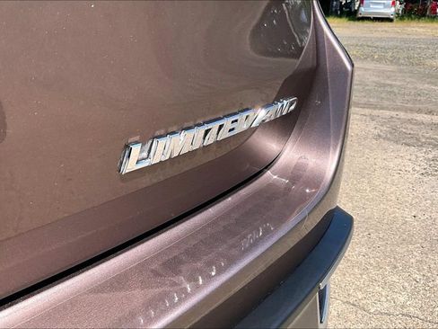 Used 2018 Toyota Highlander Limited Platinum AWD/4WD image 11