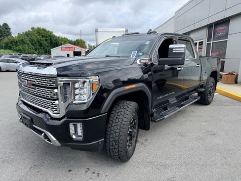Used 2022 GMC Sierra 3500 Denali w/ Denali Ultimate Package AWD/4WD image 3