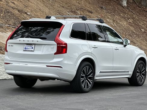 Certified 2023 Volvo XC90 T8 Plus AWD/4WD image 4