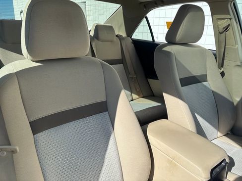 Used 2012 Toyota Camry LE image 17