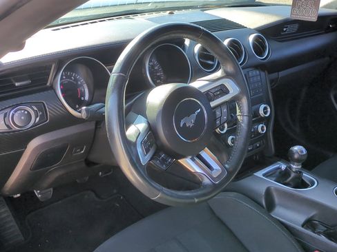 Used 2020 Ford Mustang Coupe RWD image 13