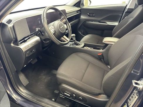 Used 2025 Hyundai Kona SEL image 11