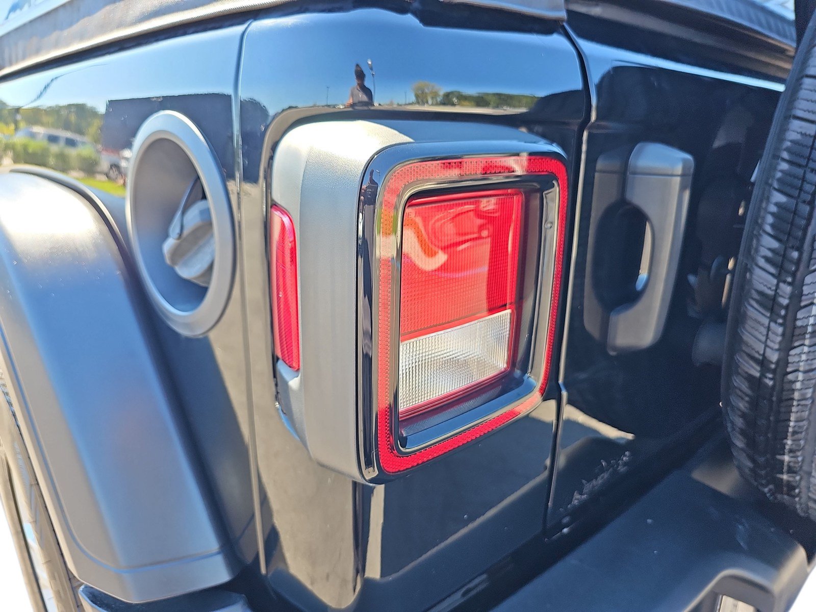 Used 2021 Jeep Wrangler Unlimited Sport AWD/4WD image 31